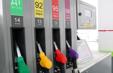 Цены на автомобильное топливо снова снизились