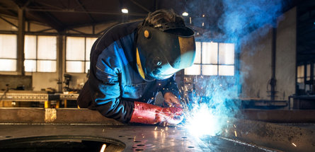 Сварщики «Гродно Азота» и «Нефтебурсервиса» — в числе лучших специалистов страны