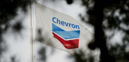 Chevron обещает увеличить вложения в декарбонизацию 