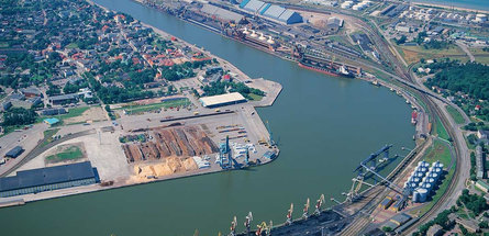 Латвия может создать государственный терминал для поставок нефти в Беларусь