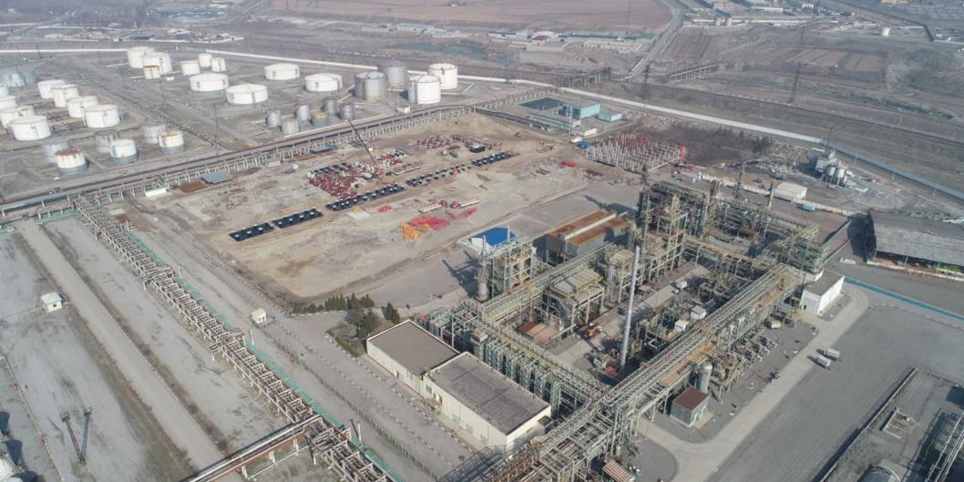 В Узбекистане модернизируют нефтеперерабатывающий завод