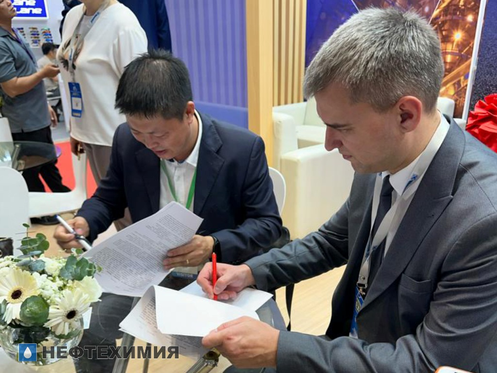 Белорусские нефтехимические предприятия участвуют в выставке Vietnam Expo 2023