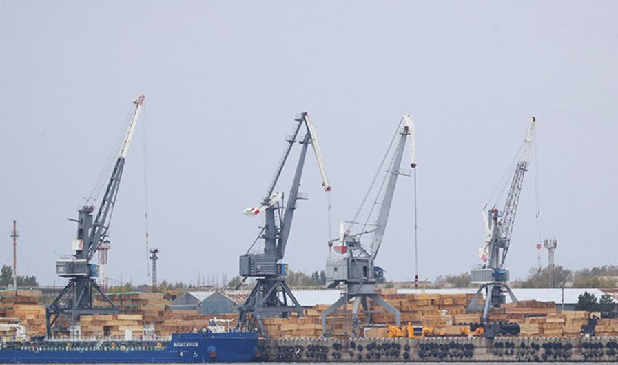 Снижены экспортные пошлины на нефть и нефтепродукты