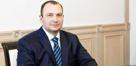  С Днем химика работников и ветеранов отрасли поздравляет Андрей Рыбаков