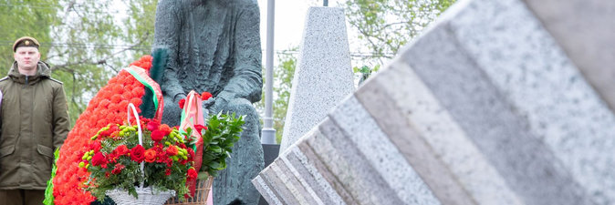 Представители концерна «Белнефтехим» почтили память жертв Великой Отечественной войны 