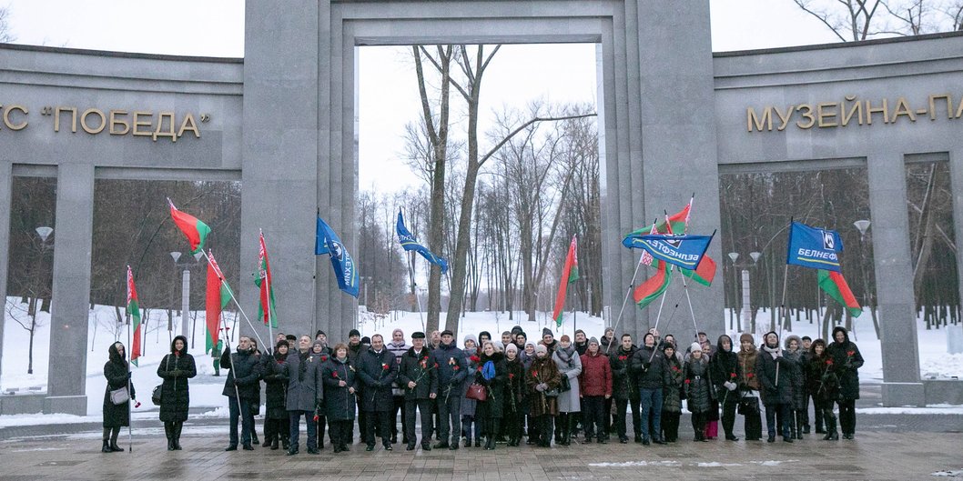 АВТОПРОБЕГ-ЭСТАФЕТА «25 ЛЕТ ОБЪЕДИНЯЯ ЛУЧШЕЕ»