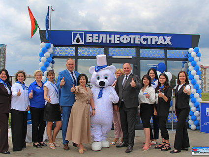 «Белнефтестрах» открыл в Микашевичах новый павильон 