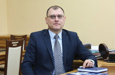 Заместитель Премьер-министра Республики Беларусь поздравляет работников и ветеранов нефтяной, газовой и топливной промышленности