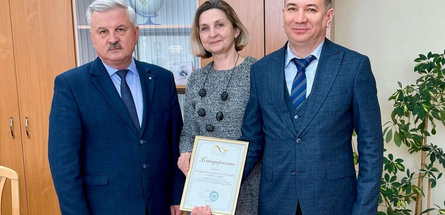 Концерну «Белнефтехим» вручена благодарность Фонда имени Алексея Талая