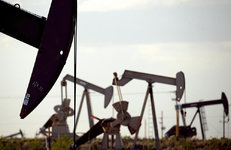 Поставки нефти на мировой рынок в июне выросли 