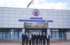 Мозырский НПЗ посетила делегация из Китая
