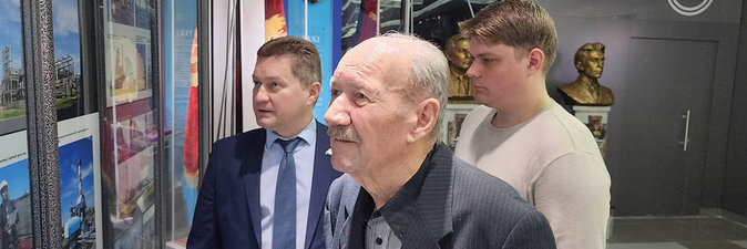 Три поколения нафтановской династии Телегиных