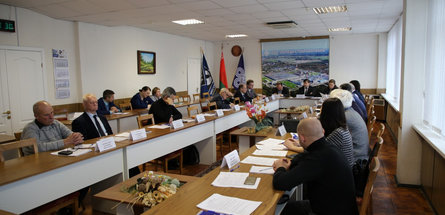 Генеральный директор ОАО «Полоцк-Стекловолокно» Андрей Бунаков возглавил правление композитного кластера