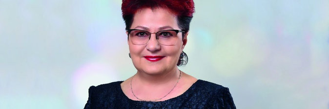 С Новым годом поздравляет председатель РК Белхимпрофсоюза Светлана Клочок   