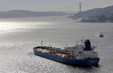 Турция потребует подтверждать страховку танкеров с нефтепродуктами