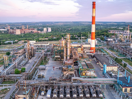 Саратовский НПЗ увеличил производство светлых нефтепродуктов