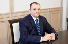  С Днем химика работников и ветеранов отрасли поздравляет Андрей Рыбаков