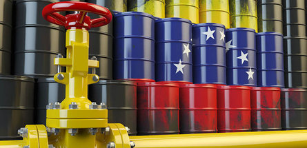 Экспорт нефти из Венесуэлы сократился на треть 