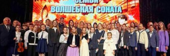 Семейная соната: дети работников «Полимира» и «Нафтана» подарили родителям душевный концерт 