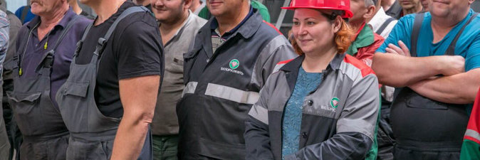 Решать сложные и интересные задачи вместе