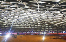 НЕФТЬ ПОД КУПОЛОМ