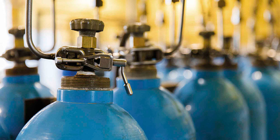 «Нафтан» и «Полимир» отгрузили первые баллоны с кислородом