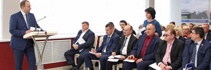 Андрей Рыбаков встретился с коллективом ОАО«Могилевхимволокно»