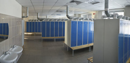 БЫТОВЫЕ ЭЛЕМЕНТЫ ЭФФЕКТИВНОСТИ: завершается строительство нового 3-этажного АБК на МНПЗ