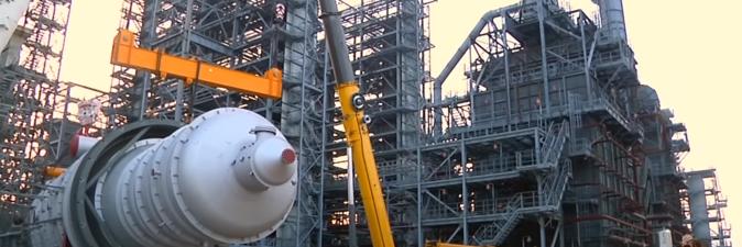 БЕЗ СУЧКА, БЕЗ ЗАДОРИНКИ: на Мозырском НПЗ установлена вакуумная колонна разделения вакуумного газойля на фракции