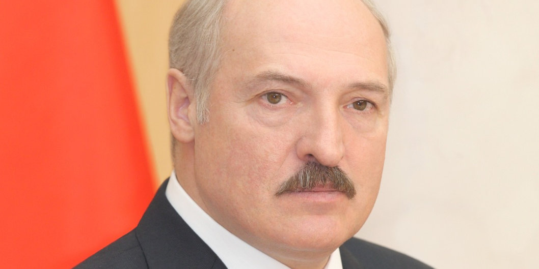 Александр Лукашенко поздравил соотечественников с Днем Победы