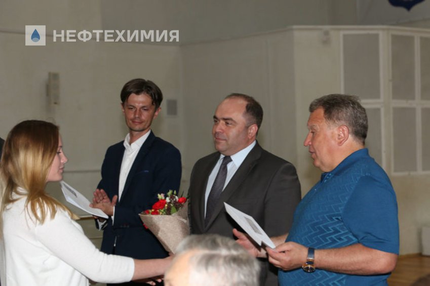 БЛАГОДАРНОСТЬ ЛУЧШИМ: «Белорусская федерация борьбы» вручила благодарности спортсменам