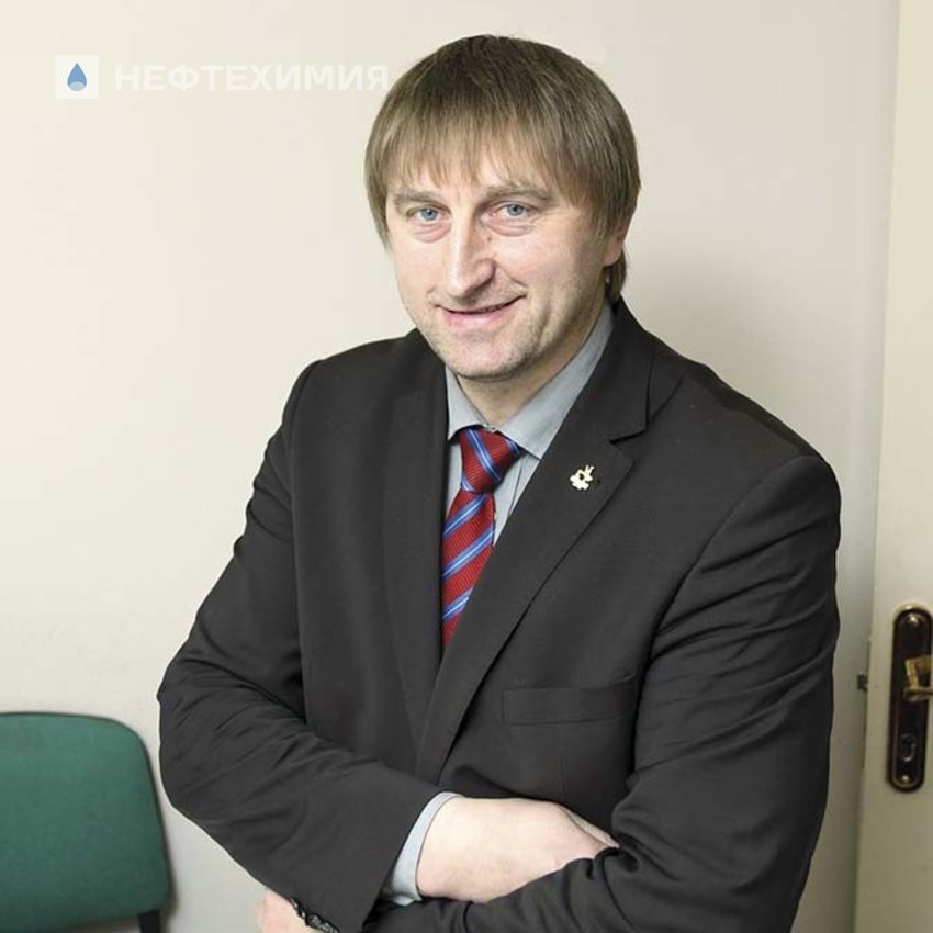 ХОЧЕШЬ БЫТЬ ПЕРВЫМ — ВПЕРЕД И ВВЕРХ!