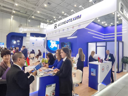 Белорусская нефтехимия представлена на выставке «Химия — 2025» в Москве