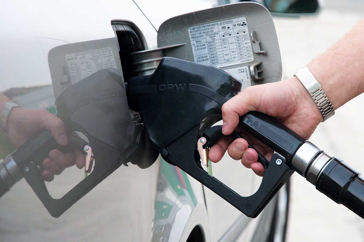 В текущей ситуации выбранная стратегия поэтапного изменения цен на топливо остается оптимальным вариантом.