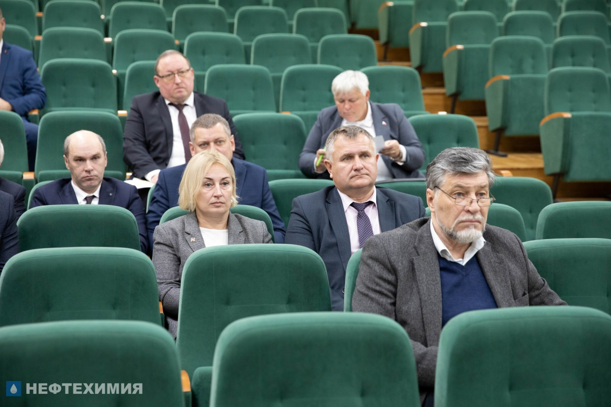 В концерне «Белнефтехим» награждены лучшие сельхозпредприятия