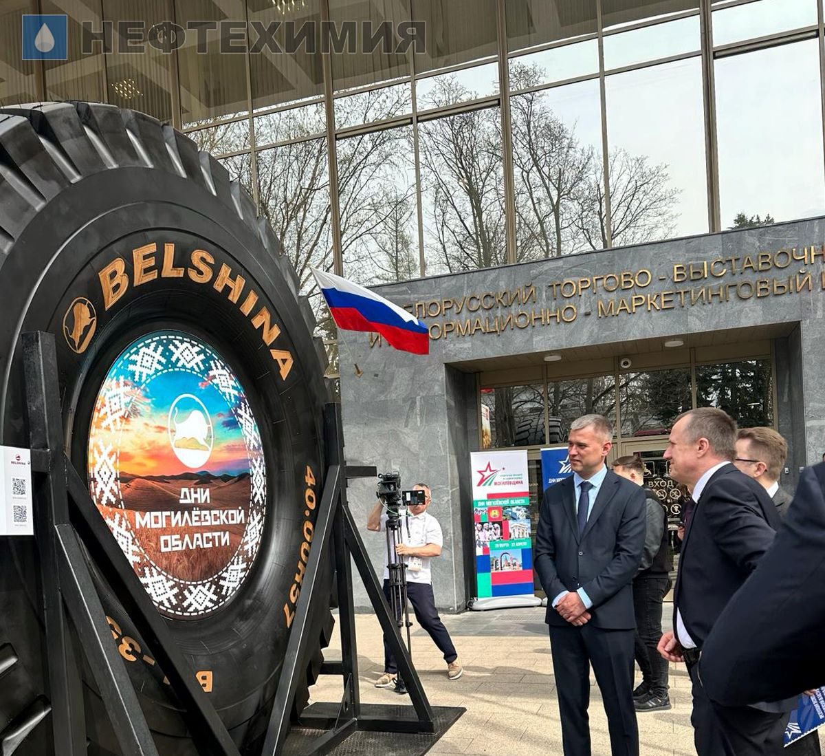 «Белшина» демонстрирует 3,6-метровую шину на московской ВДНХ 