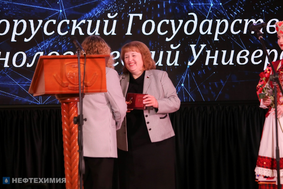Нефтехимики поздравили БГТУ с 95-летием