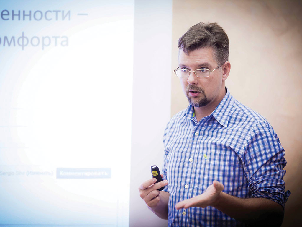 Сергей Кузьменко - Сертифицированный специалист по Social Media Marketing (SMM) с опытом работы в сфере комплексного продвижения и PR в интернете - более 7 лет.