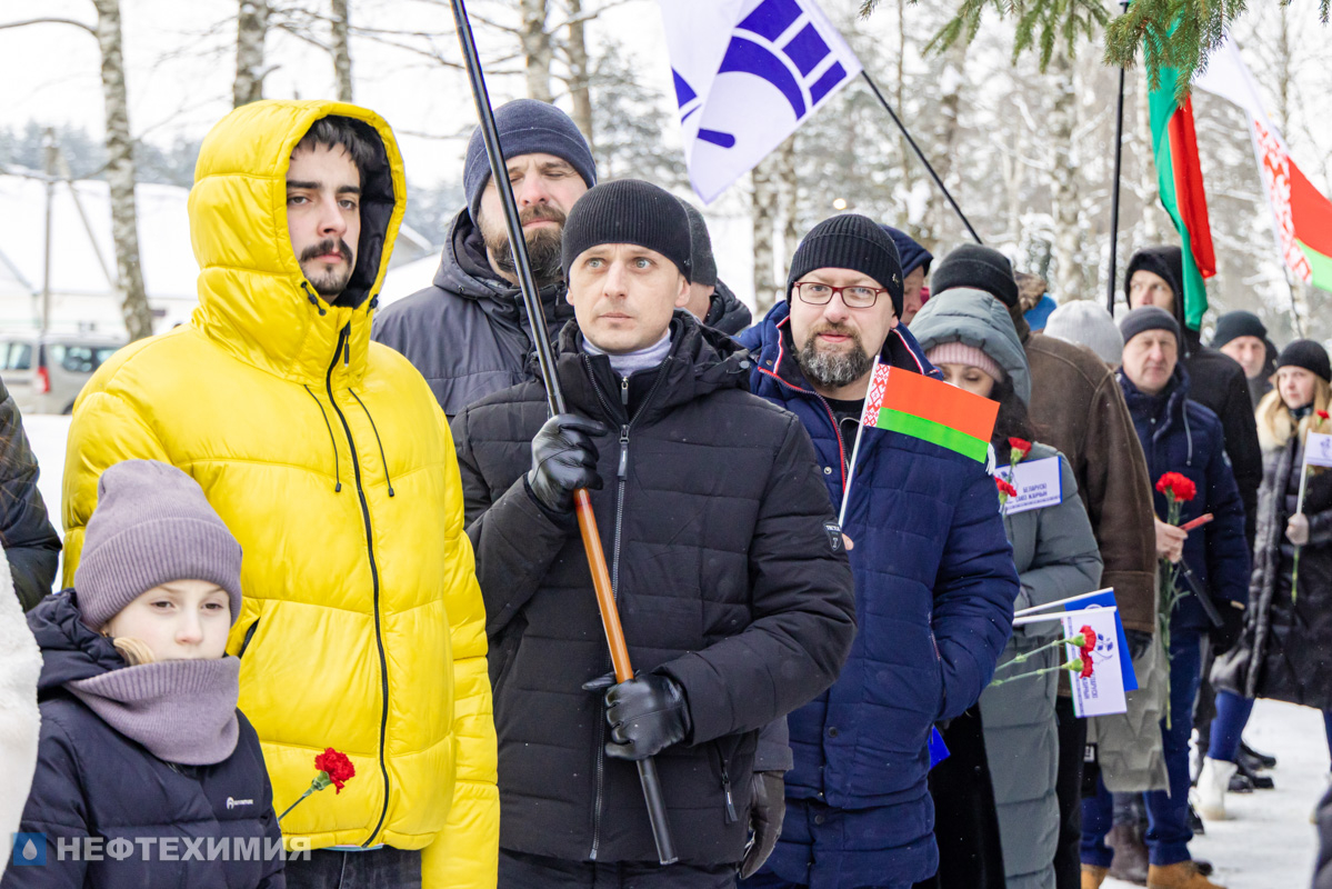 Нефтехимики почтили память жертв Освейской трагедии