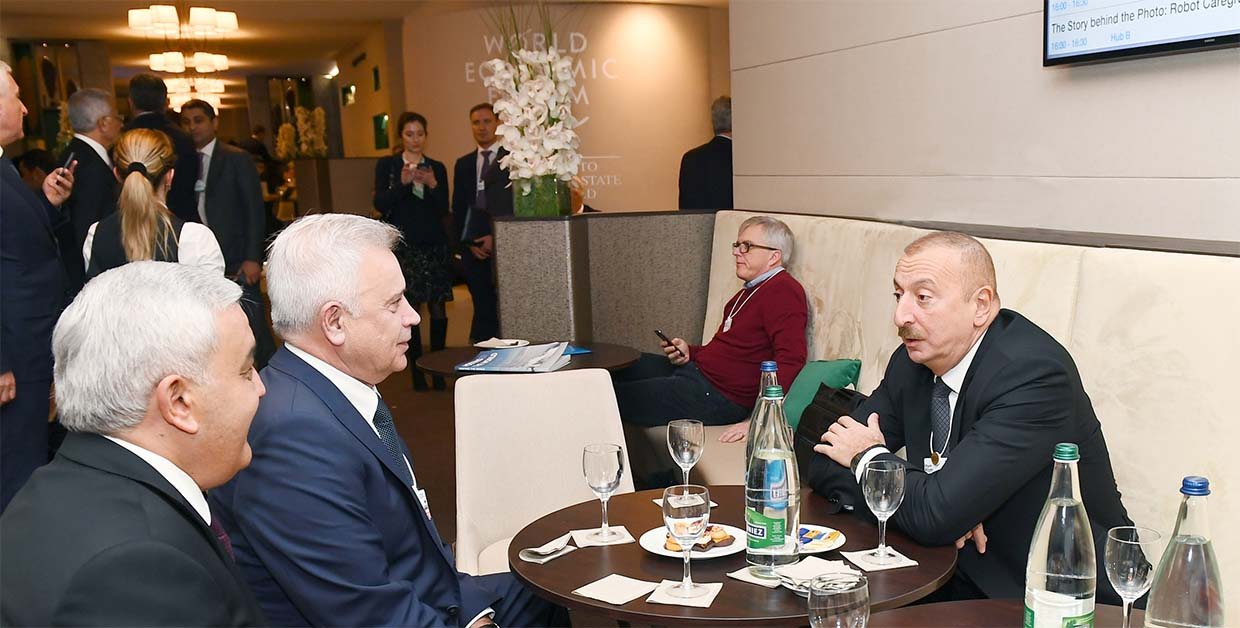 Встреча президента Азербайджана Ильхама Алиева и главы ЛУКОЙЛа Вагита Алекперова