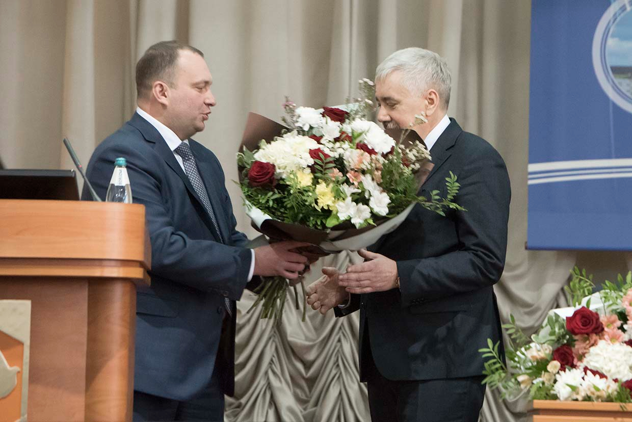 Нового гендиректора ОАО «Гродно Азот» Игоря Ляшенко представили трудовому коллективу