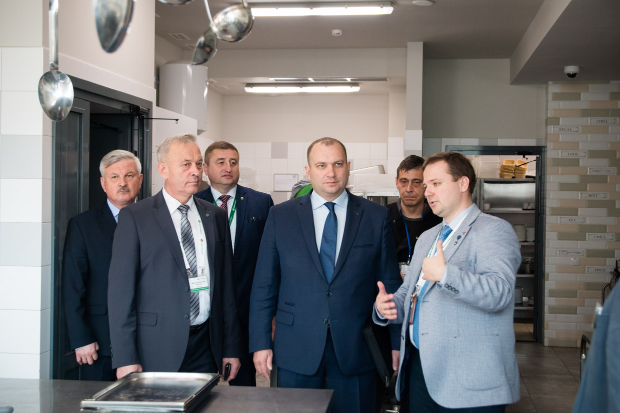 Председатель концерна «Белнефтехим» Андрей Рыбаков посетил «Минскоблнефтепродукт» 