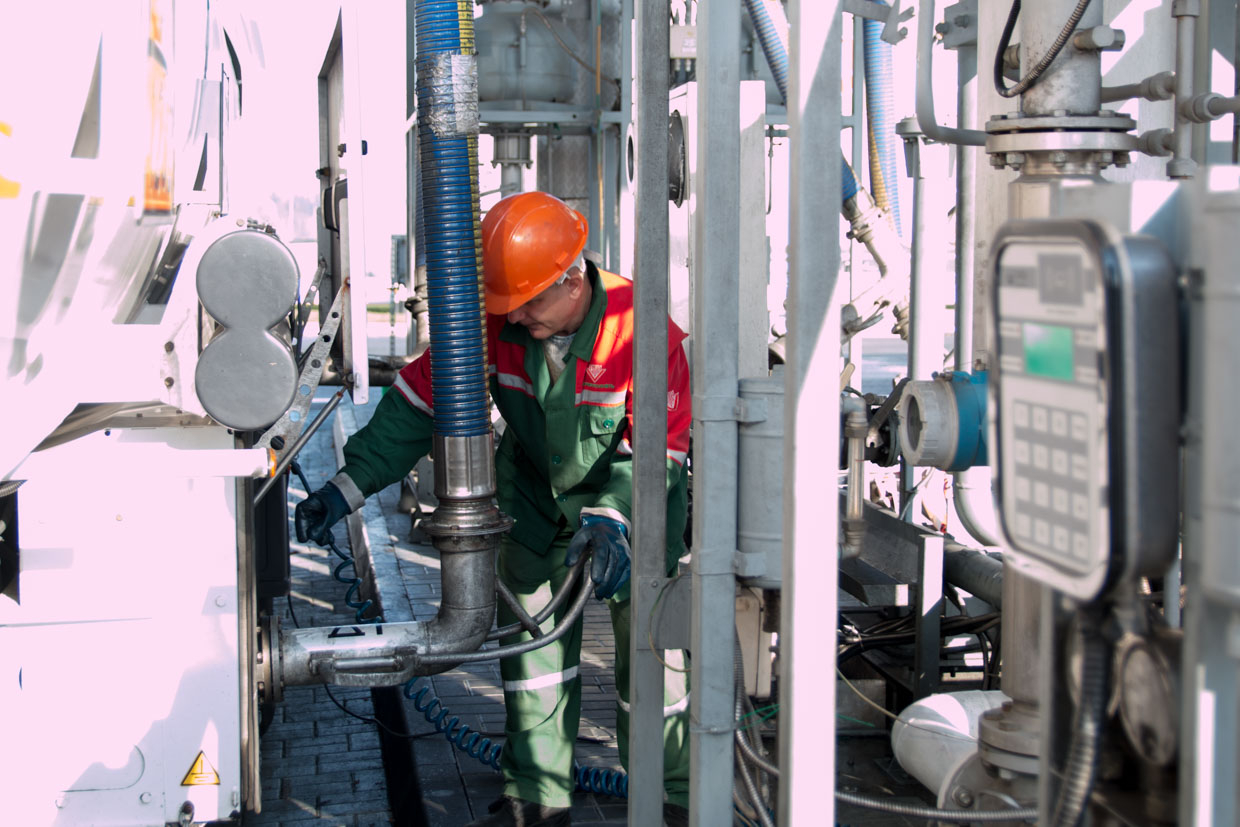 Председатель концерна «Белнефтехим» Андрей Рыбаков посетил «Минскоблнефтепродукт» 