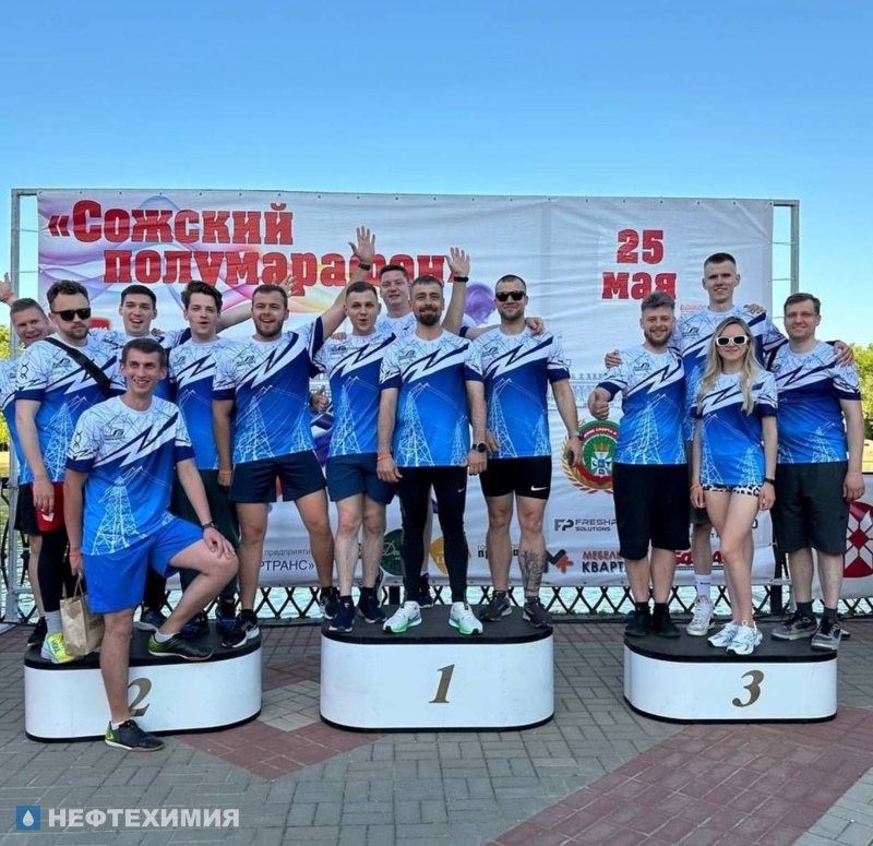 На подиуме — конструктор «Светлотекса»